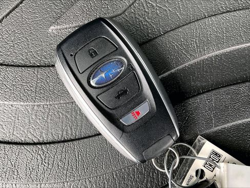 Used 2026 Subaru Outback Touring AWD/4WD image 9