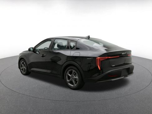 Used 2025 Kia K4 FWD image 7