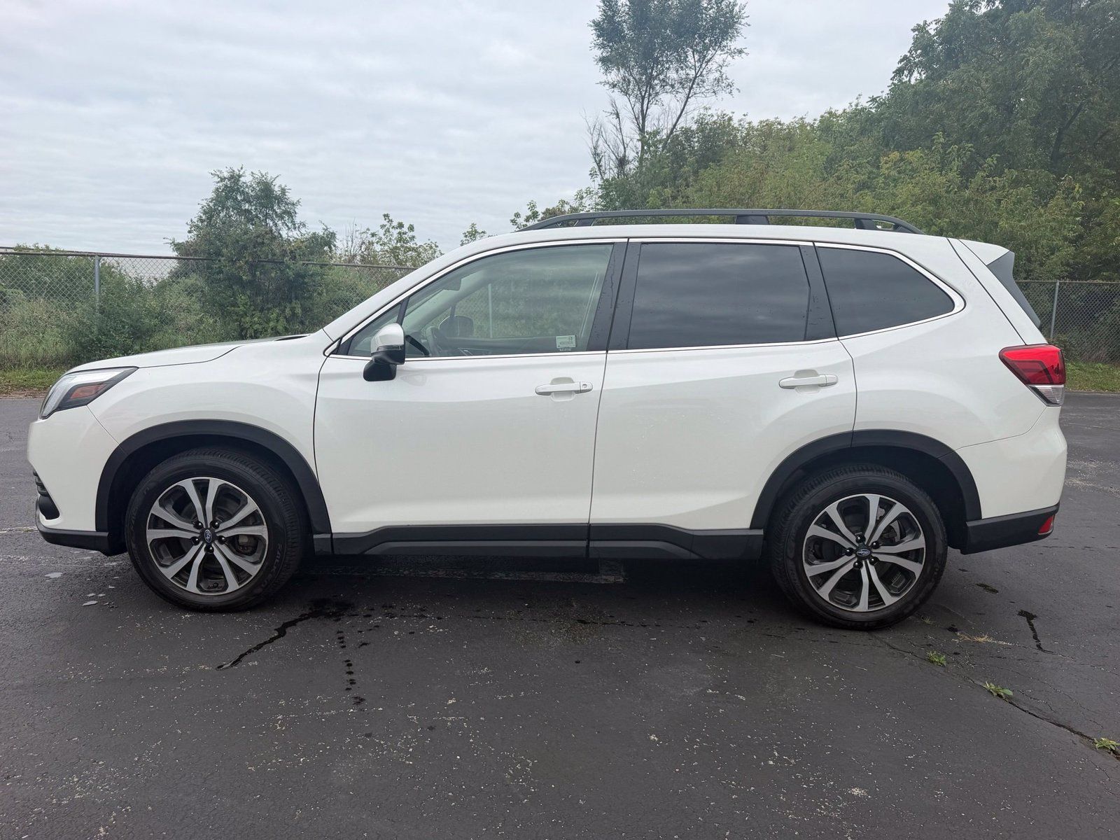 Certified 2023 Subaru Forester Limited AWD/4WD image 10