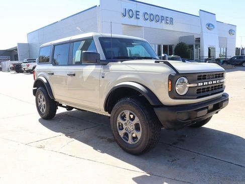 New 2025 Ford Bronco Big Bend AWD/4WD image 1