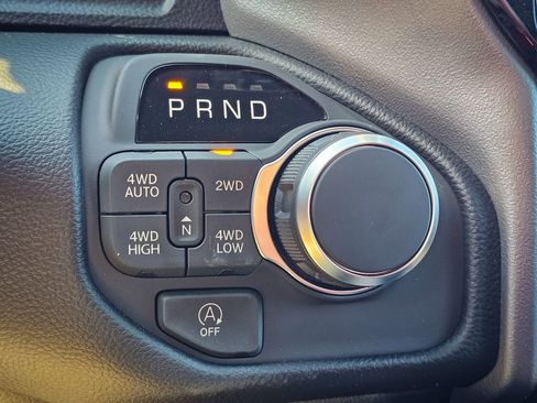 New 2026 RAM 1500 4x4 Crew Cab image 21