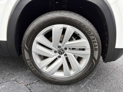 Used 2023 Volkswagen Atlas Cross Sport SE image 12