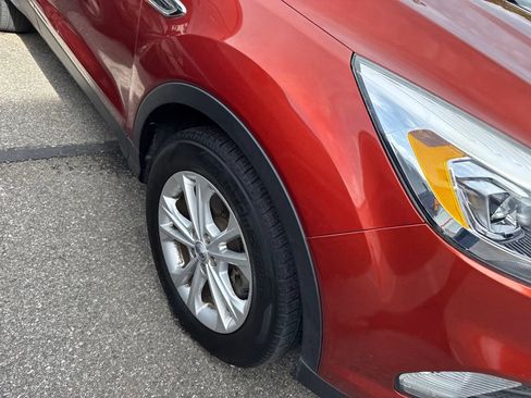 Used 2019 Ford Escape SEL AWD/4WD image 4