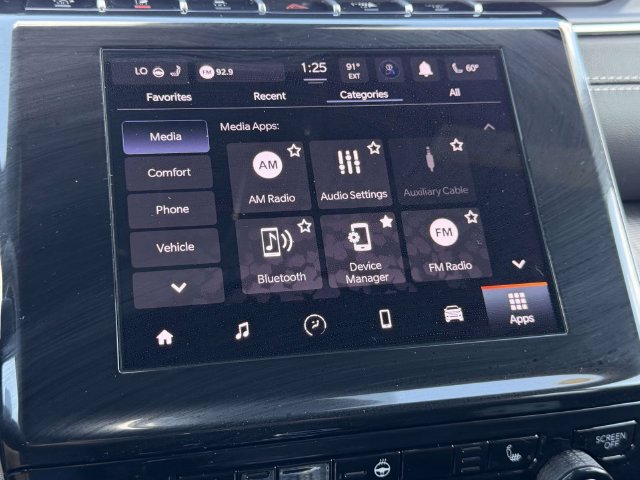 Used 2025 Jeep Grand Cherokee L Laredo w/ Luxury Tech Group I RWD image 33