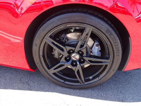 Used 2021 Chevrolet Corvette Stingray Coupe w/ Z51 Performance Package RWD image 8