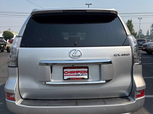 Used 2015 Lexus GX 460 w/ Premium Package AWD/4WD image 6