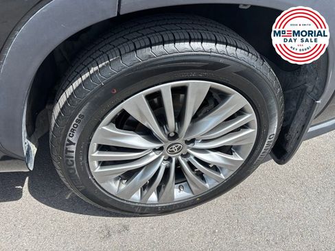 Used 2020 Toyota Highlander Platinum AWD/4WD image 15