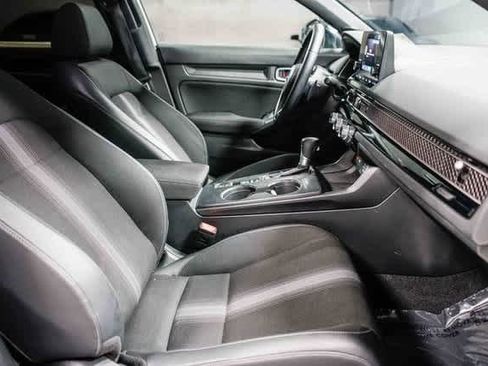 Used 2023 Honda Civic Sport image 15