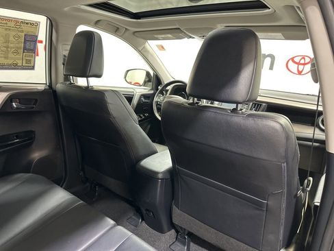 Used 2016 Toyota RAV4 Limited image 16