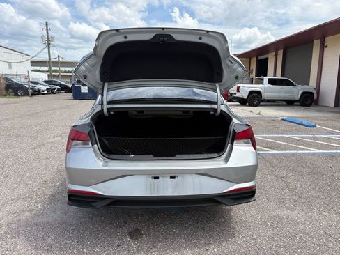 Used 2023 Hyundai Elantra SEL FWD image 13