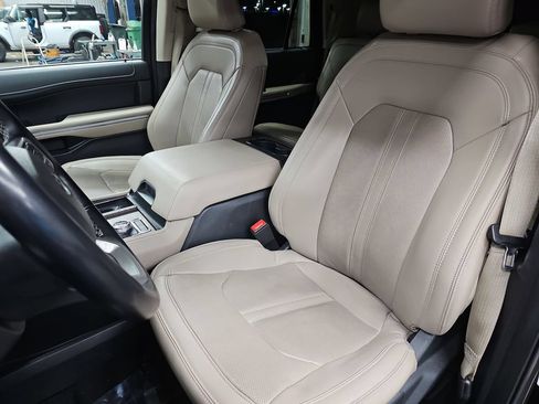 Used 2024 Ford Expedition Max Limited AWD/4WD image 15