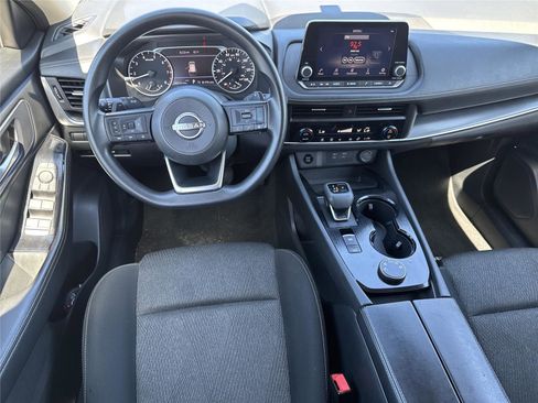 Used 2024 Nissan Rogue SV AWD/4WD image 14