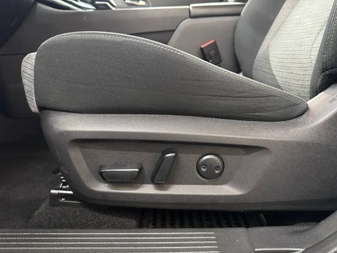 Used 2023 Nissan Rogue SV AWD/4WD image 20