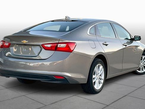 Used 2018 Chevrolet Malibu LT image 14