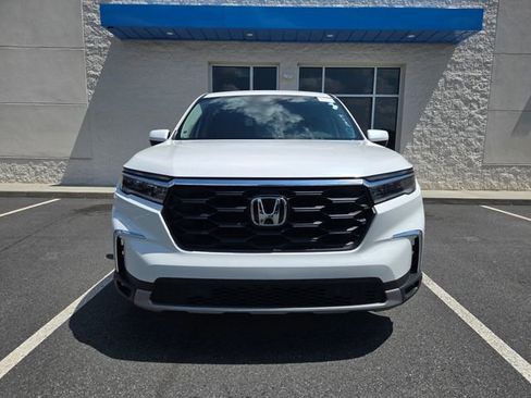 Used 2025 Honda Pilot EX-L image 2