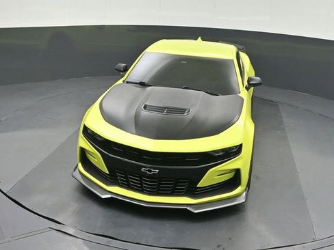 Used 2019 Chevrolet Camaro SS image 34