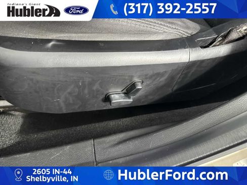 Used 2013 Chrysler 200 Touring FWD image 13