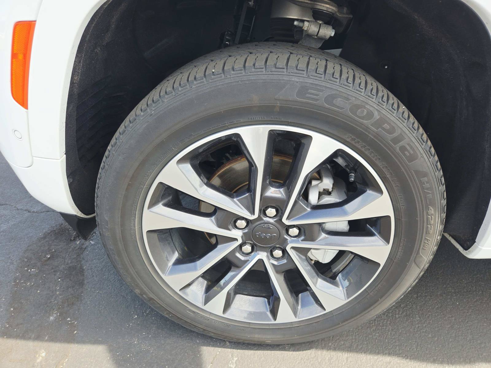 Used 2025 Jeep Grand Cherokee Overland AWD/4WD image 19