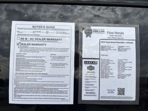 Used 2023 Jeep Grand Cherokee L Laredo image 37