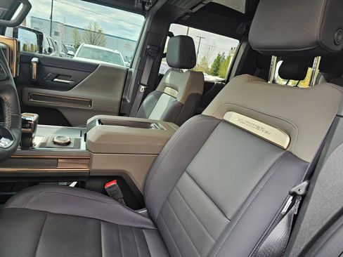 Used 2025 GMC Hummer EV 3X w/ Extreme Off-Road Package image 25