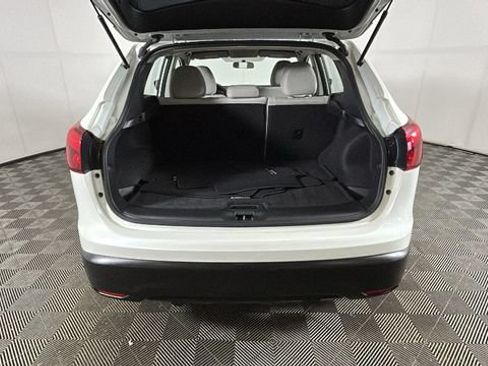 Used 2018 Nissan Rogue Sport SV w/ SV All-Weather Package FWD image 27