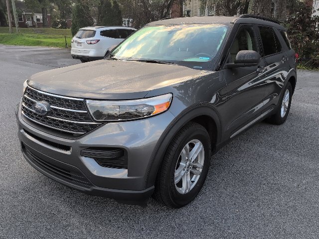 Used 2022 Ford Explorer XLT RWD image 3