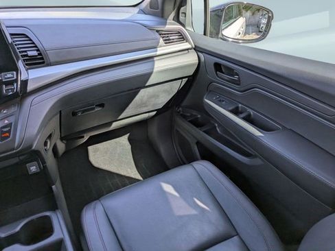 Used 2023 Honda Odyssey Sport image 18