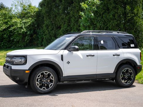 New 2026 Ford Bronco Sport Outer Banks AWD/4WD image 8