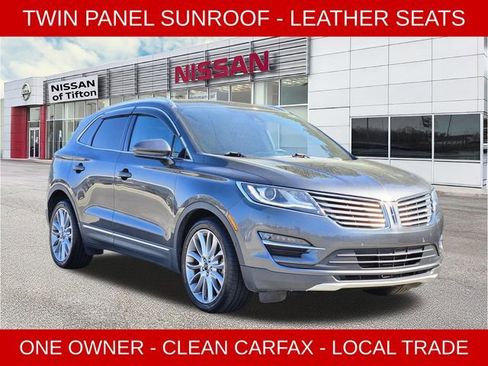 Used 2017 Lincoln MKC Reserve image 1
