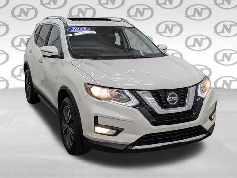Used 2019 Nissan Rogue SV AWD/4WD image 21