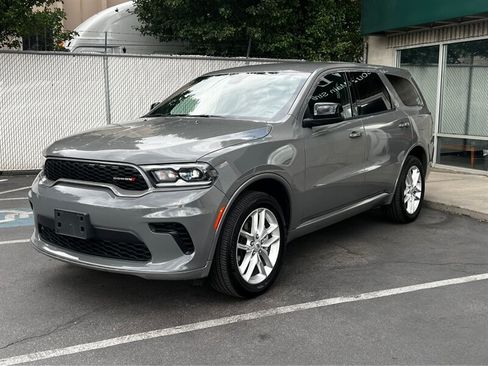 Used 2025 Dodge Durango GT AWD/4WD image 3