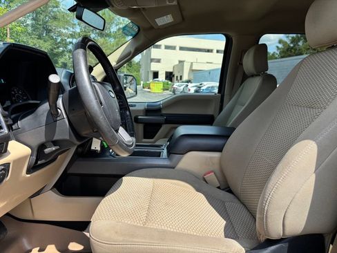 Used 2020 Ford F150 XLT w/ Equipment Group 302A Luxury AWD/4WD image 12