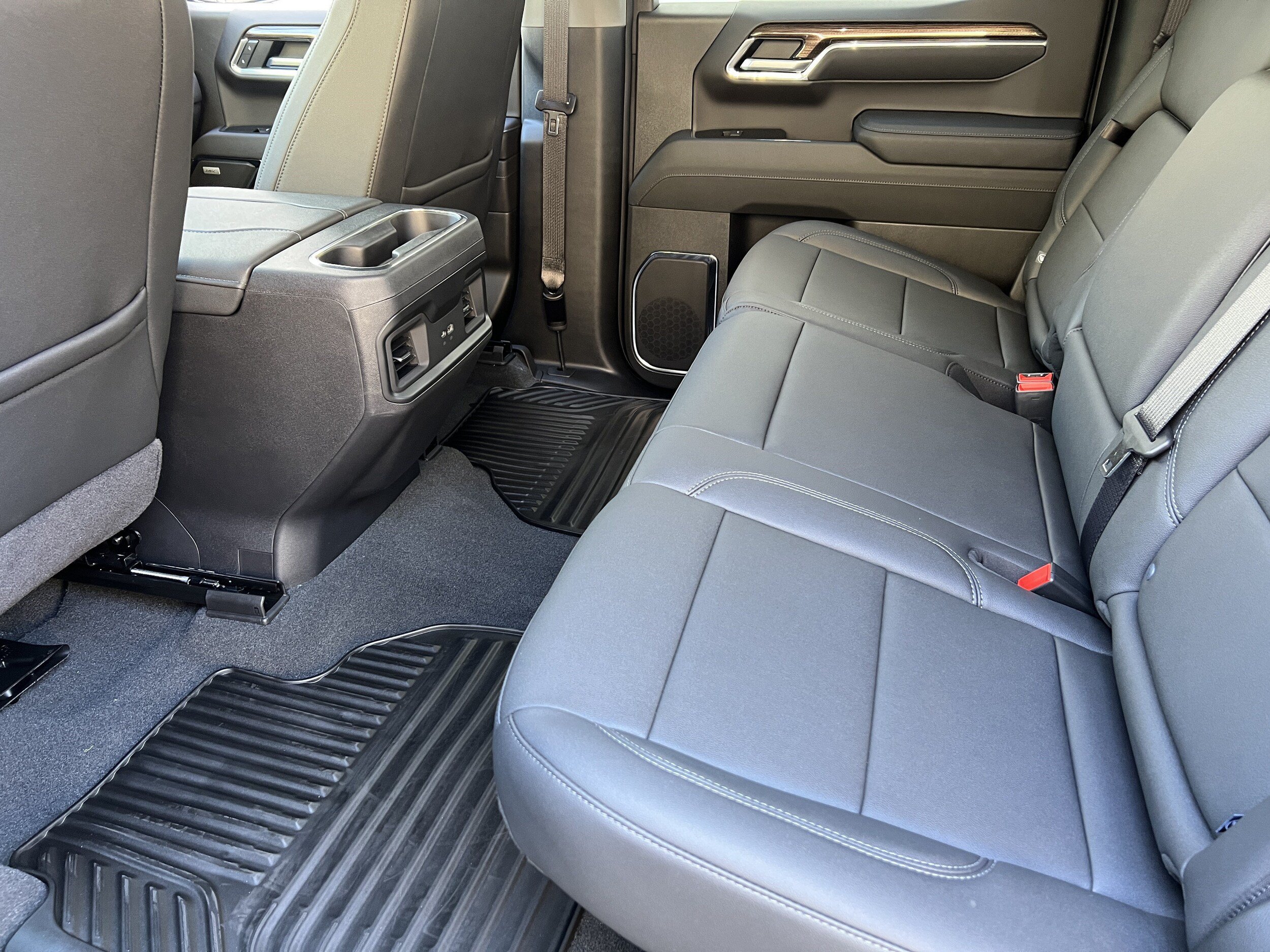 New 2026 Chevrolet Silverado 1500 RST w/ Convenience Package II AWD/4WD image 17