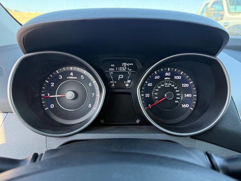 Used 2013 Hyundai Elantra Limited image 10