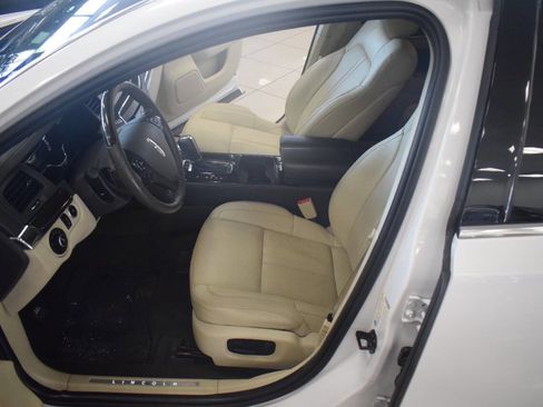 Used 2013 Lincoln MKS AWD image 51