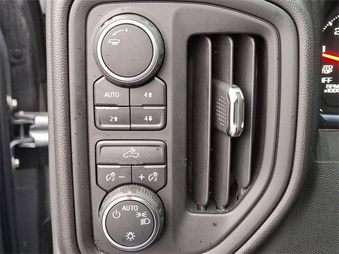 Used 2025 Chevrolet Silverado 1500 Custom Trail Boss image 16