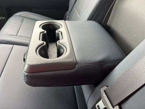 Used 2022 Chevrolet Silverado 1500 High Country image 14