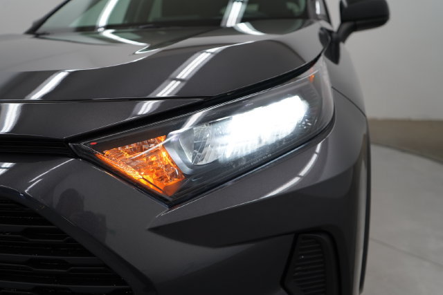 Used 2022 Toyota RAV4 LE AWD/4WD image 45