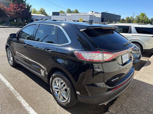 Used 2017 Ford Edge SEL w/ Equipment Group 201A AWD/4WD image 6