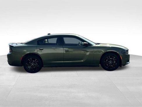 Used 2022 Dodge Charger SXT w/ Blacktop Package AWD/4WD image 9
