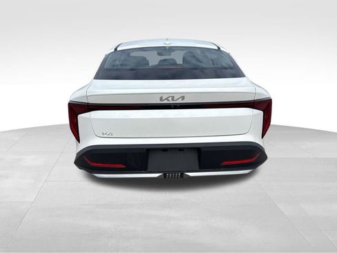 Certified 2025 Kia K4 LXS image 9