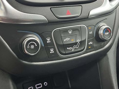 Used 2020 Chevrolet Equinox LT FWD image 30