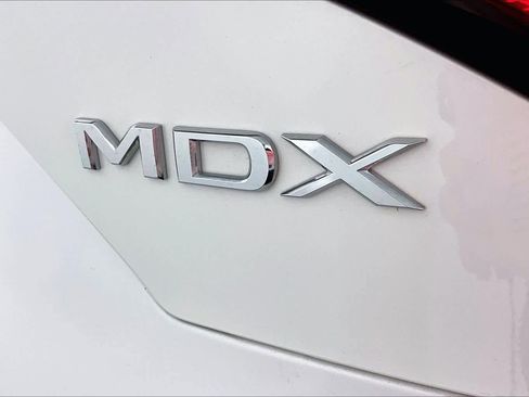 Used 2023 Acura MDX SH-AWD w/ Technology Package image 9