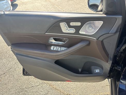 Used 2020 Mercedes-Benz GLE 350 4MATIC image 11