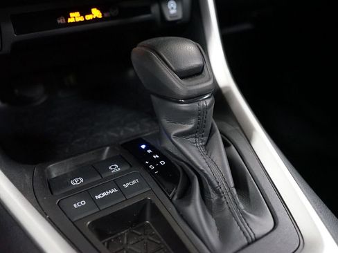 Certified 2025 Toyota RAV4 LE image 21