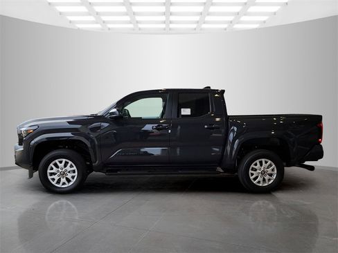 New 2025 Toyota Tacoma SR5 image 5