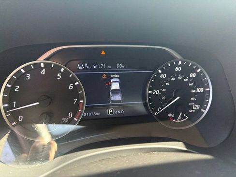 Used 2022 Nissan Frontier SV RWD image 11