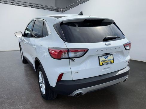 Used 2022 Ford Escape SE AWD/4WD image 3