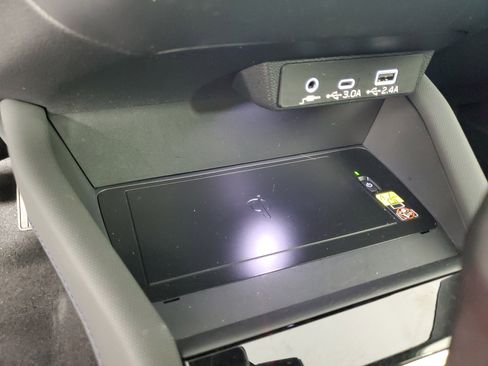 Used 2025 Subaru Forester Limited image 18