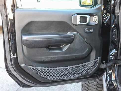 Used 2020 Jeep Gladiator Sport w/ Quick Order Package 24S image 27